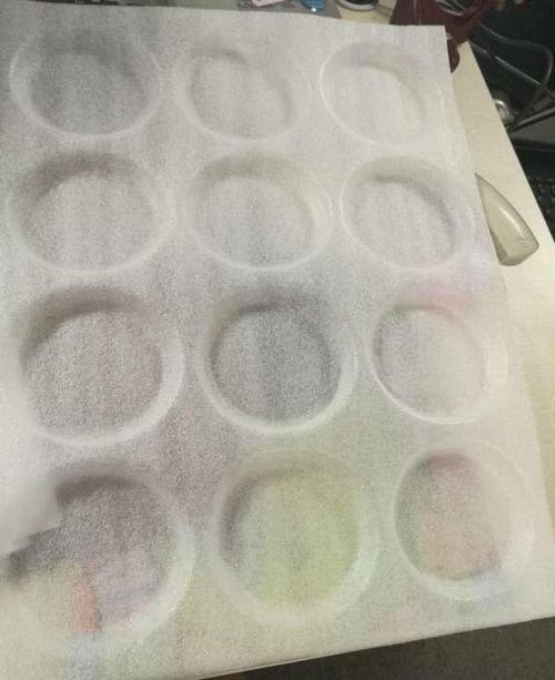 求購吸塑托盤 全彩led屏安裝方法