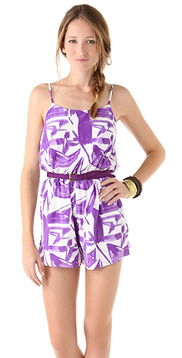 時(shí)尚焦點(diǎn) alice + olivia aida 腰帶裝飾短款連身衣，Shopbop 精選穿搭指南